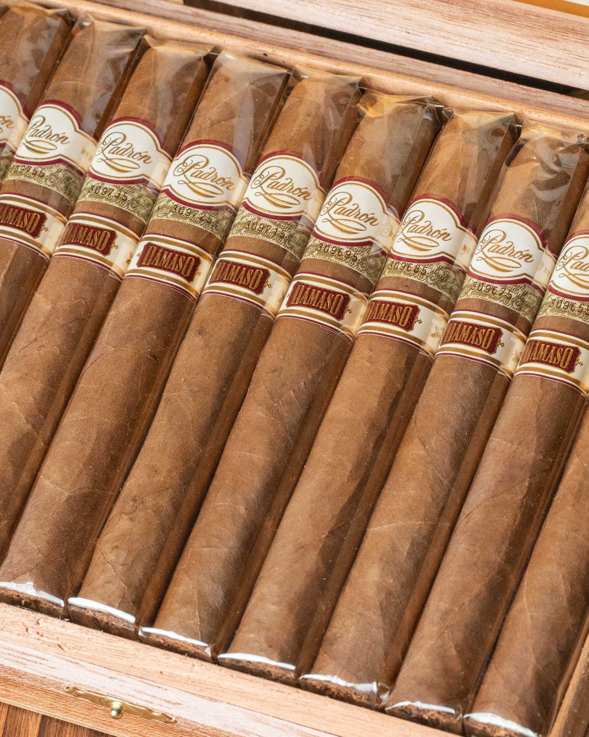 Padrón Dámaso No. 8 - Corona Extra - nextCIGAR