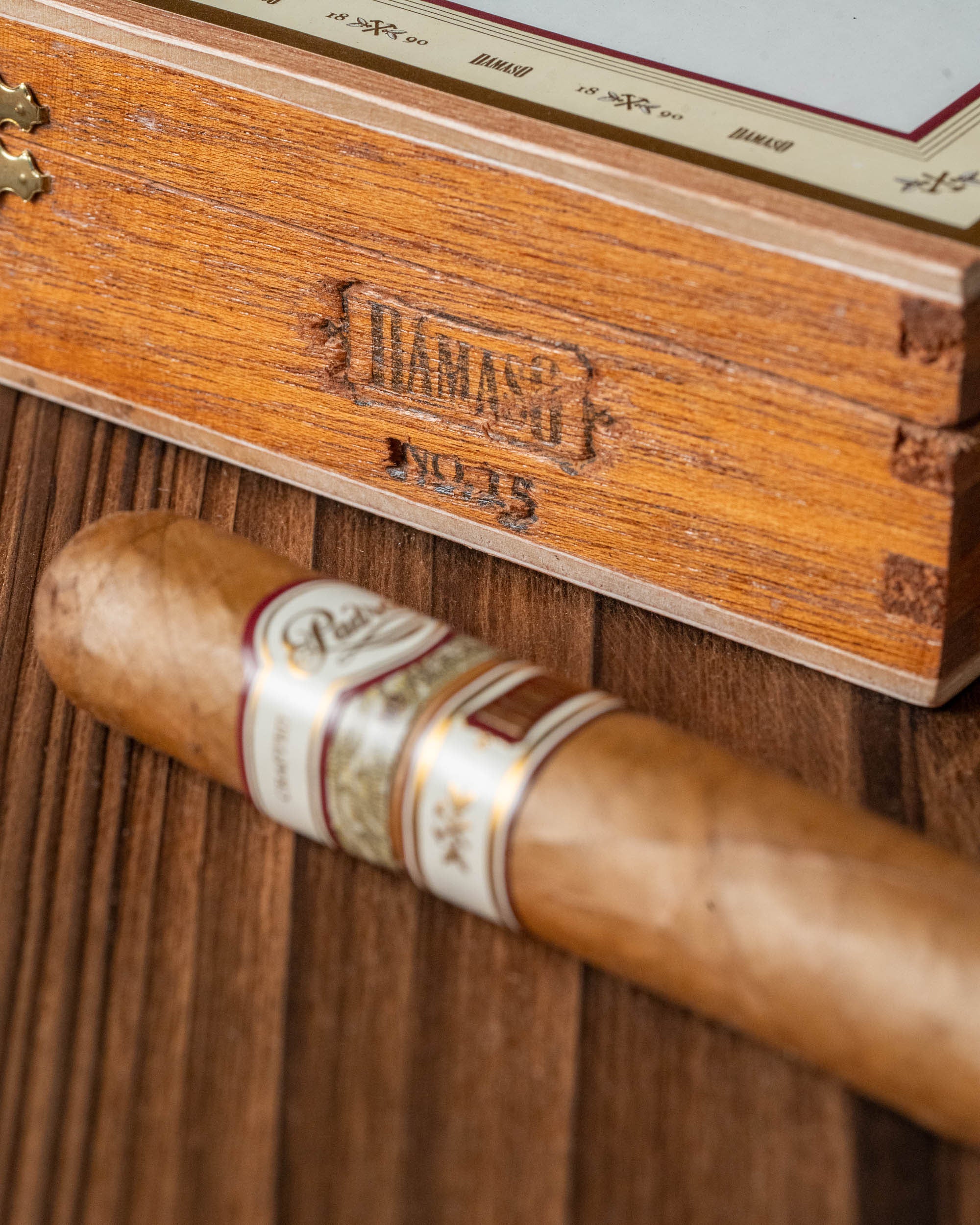 Padrón Dámaso No. 15 - Toro - nextCIGAR
