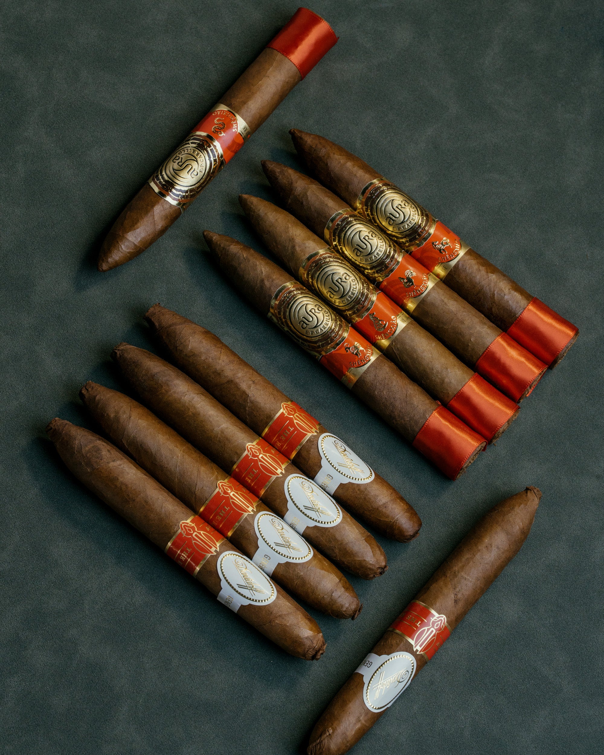 Cigars - Davidoff X E.P. Carrillo Lunar Zodiac Collaboration Bundle