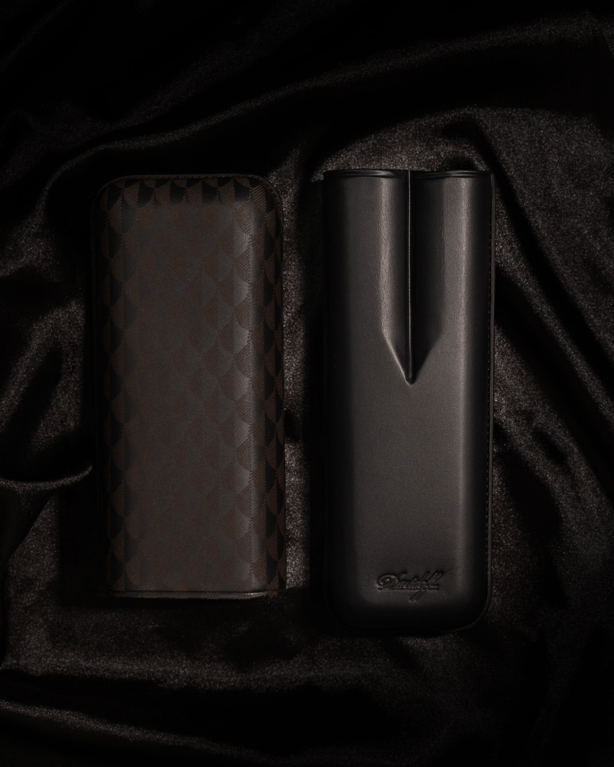Davidoff Cigar Case Curing (XL-2 / Black Leather)