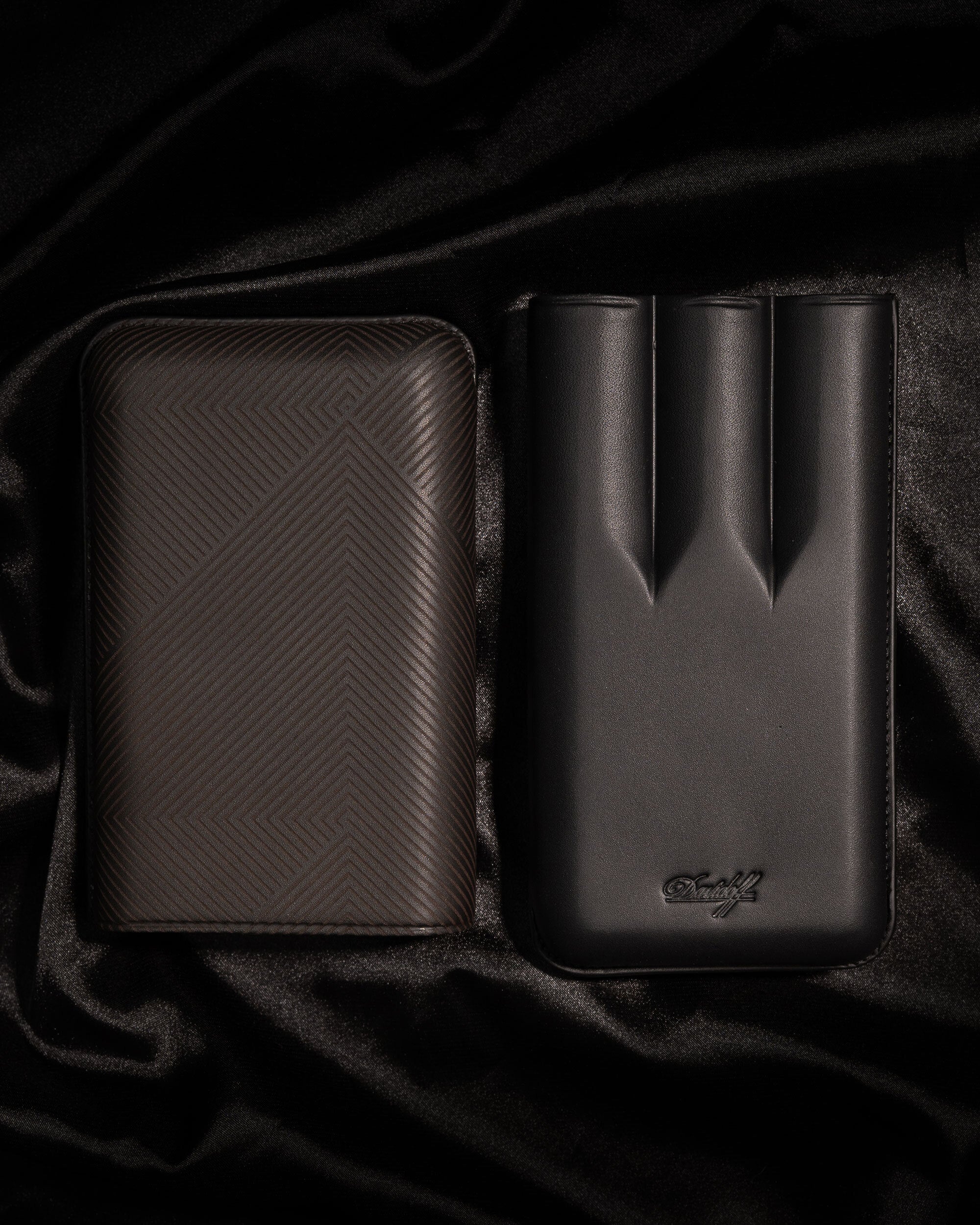 Davidoff Cigar Case Leaf (XL-3 / Black Leather)
