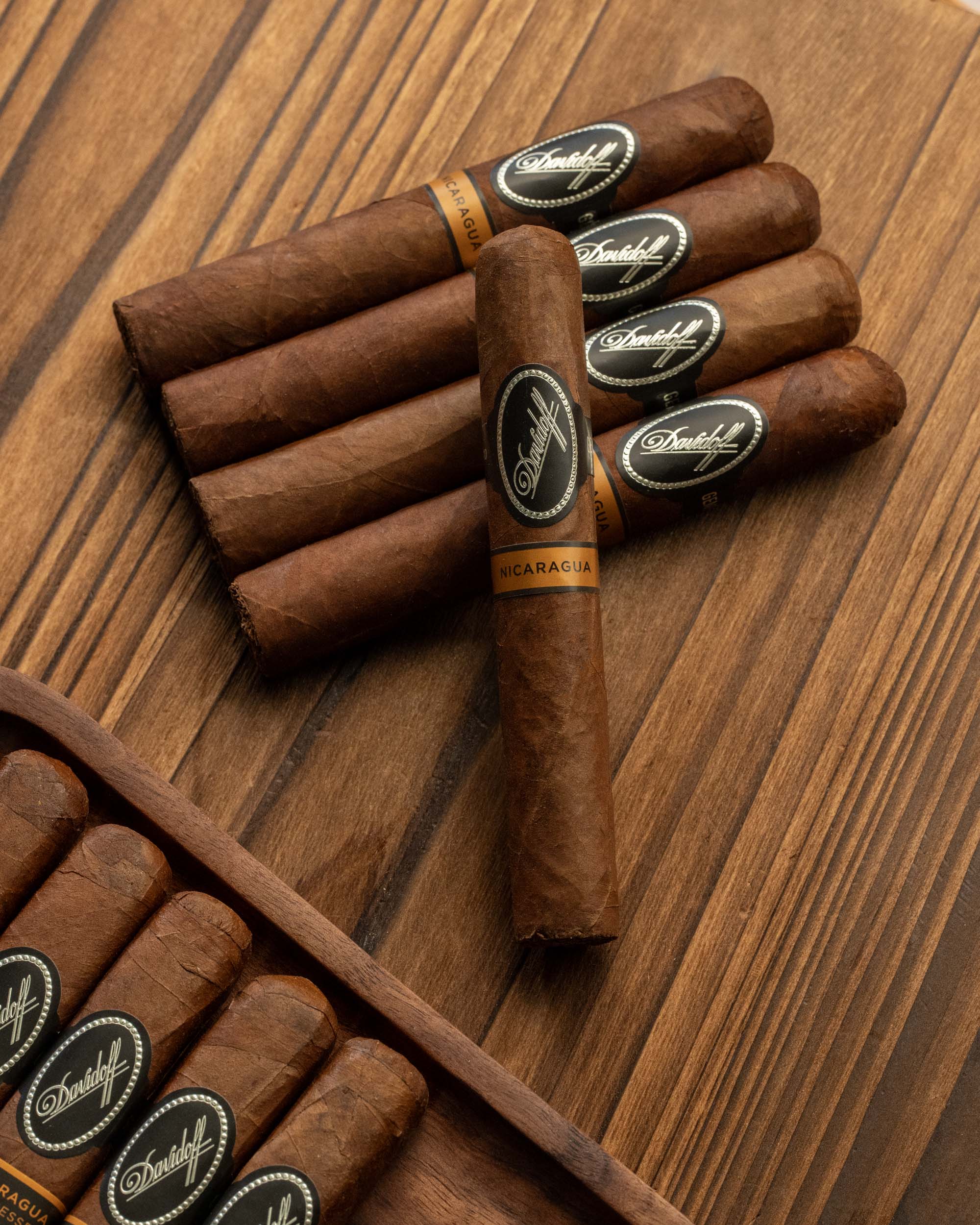 Davidoff Nicaragua Robusto Bundle - nextCIGAR