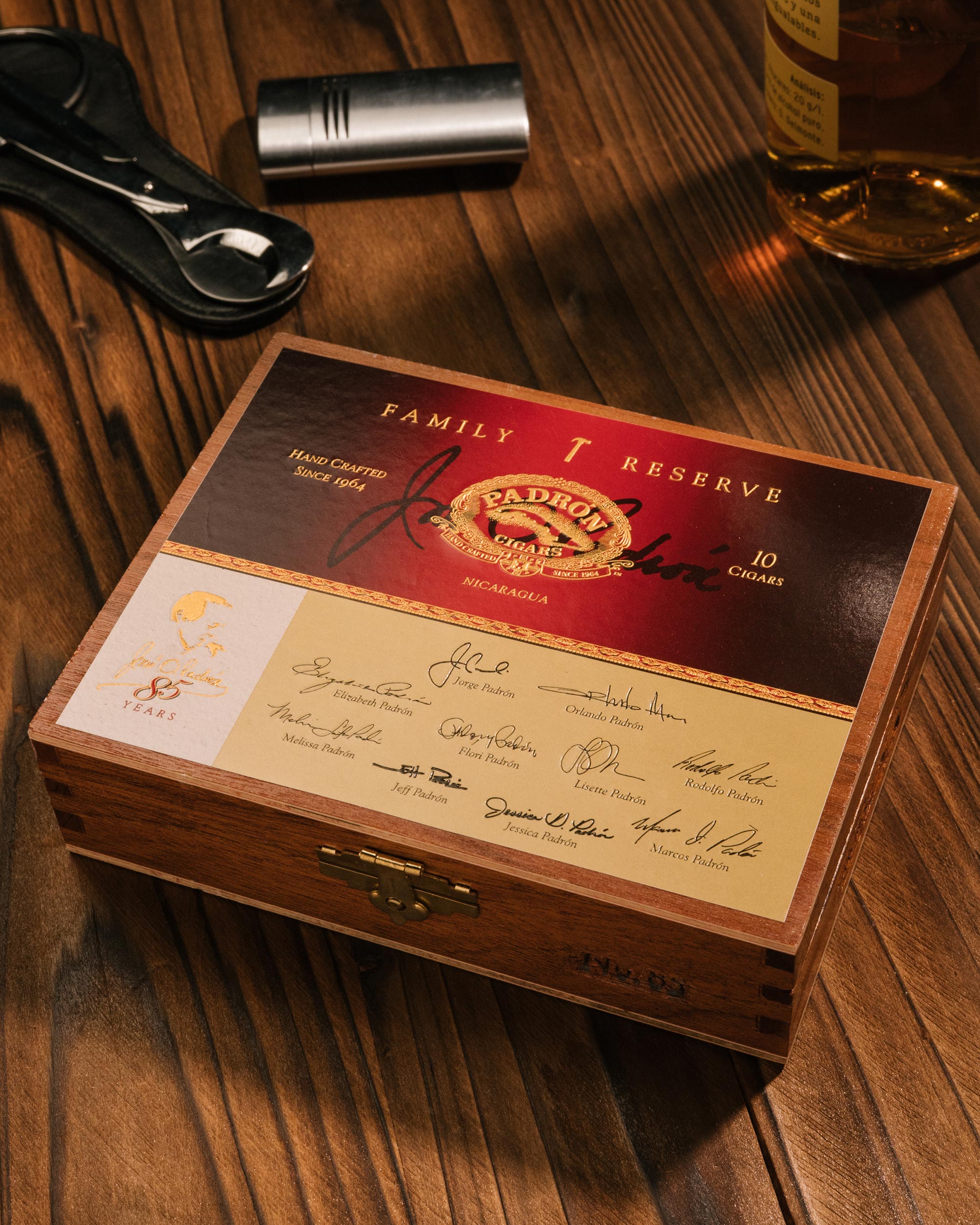 Cigar box with 'Family Reserve' label on a wooden surface