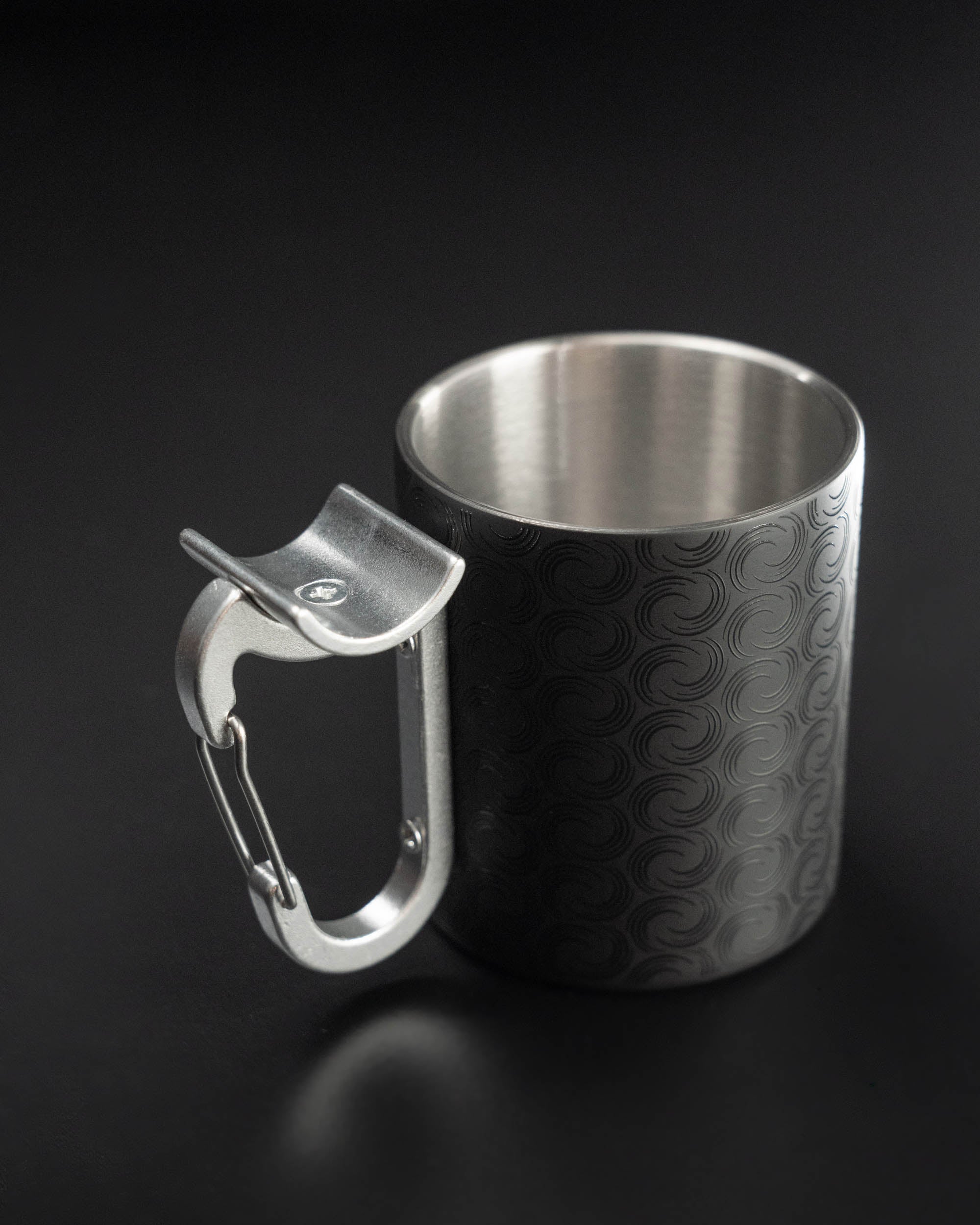 Davidoff Escurio Traveller Mug (Not for Sale) - nextCIGAR