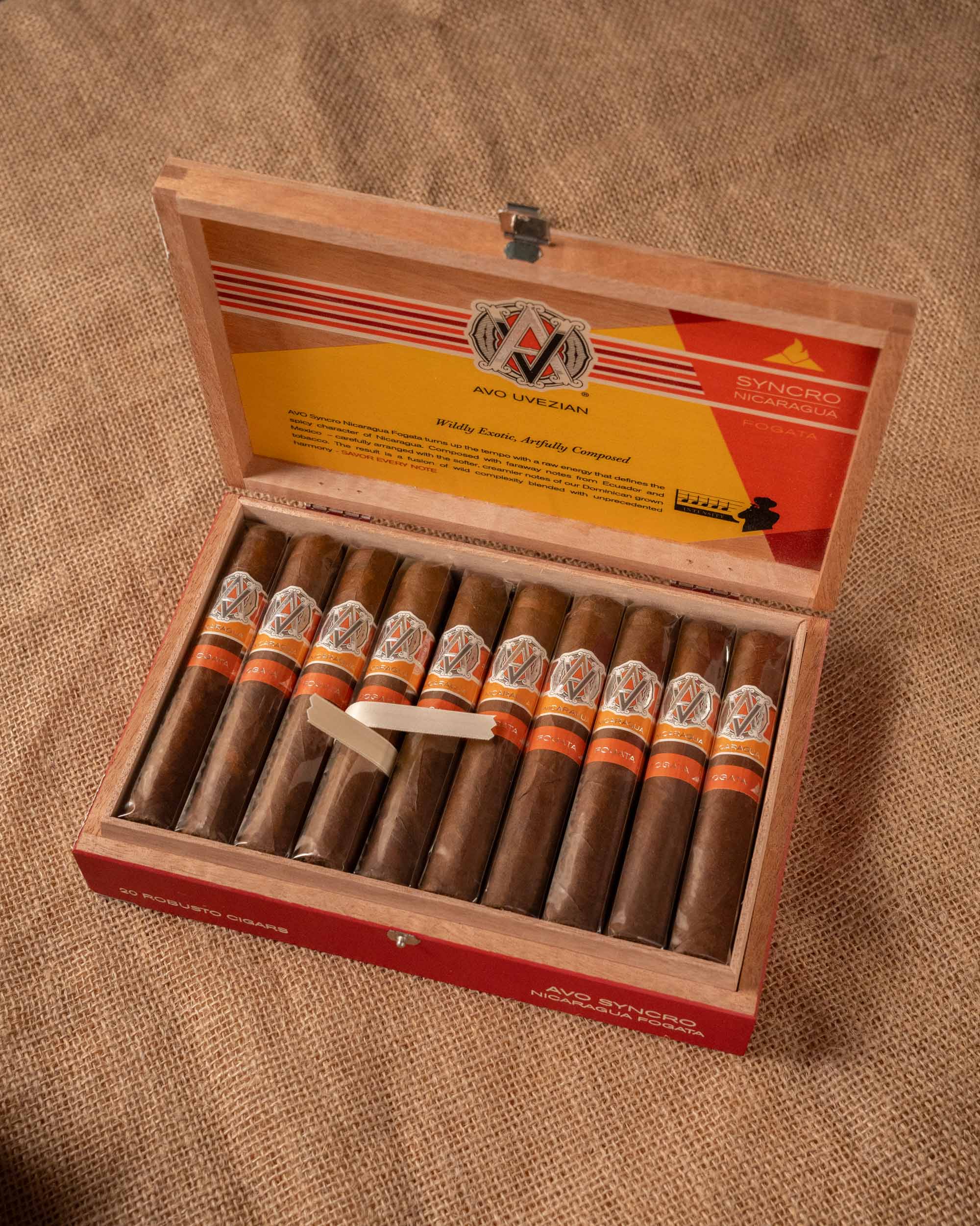 AVO Syncro Nicaragua Fogata Robusto - nextCIGAR