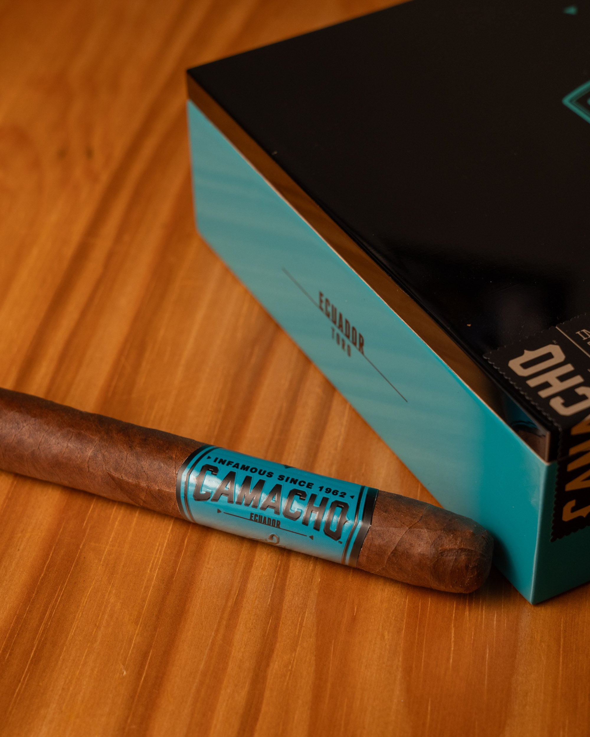 Camacho Ecuador Toro - nextCIGAR