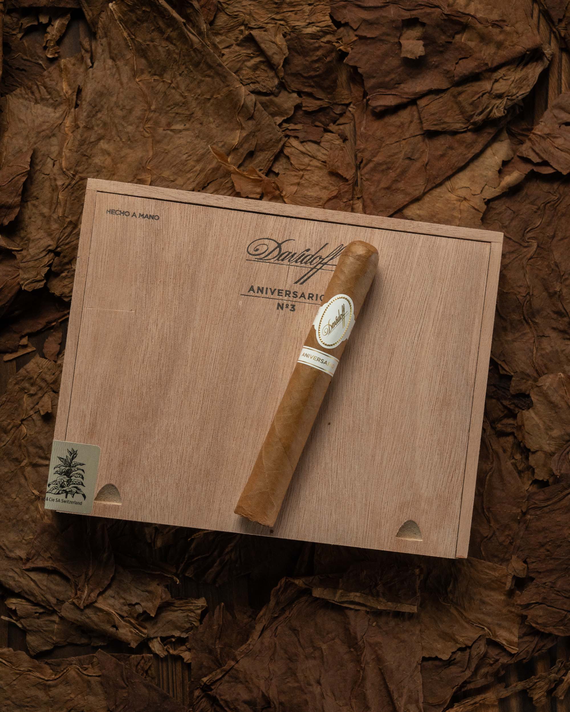 Davidoff Aniversario No. 3 - nextCIGAR