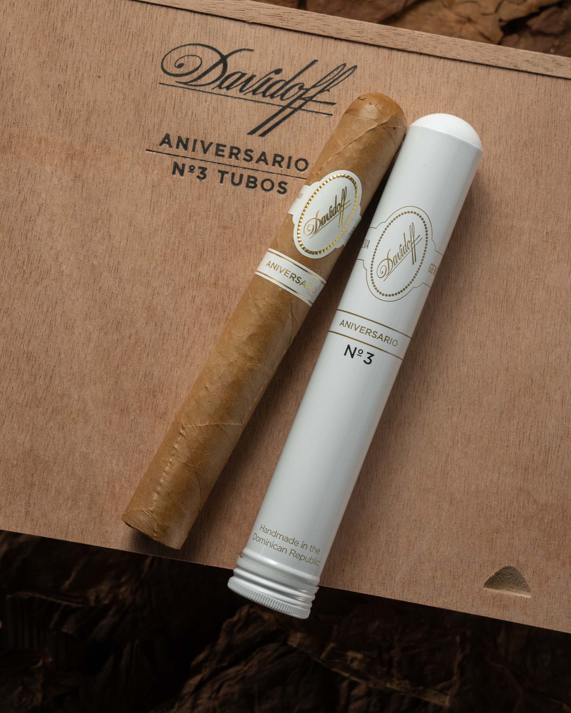 Davidoff Aniversario No. 3 (Tubos) - nextCIGAR