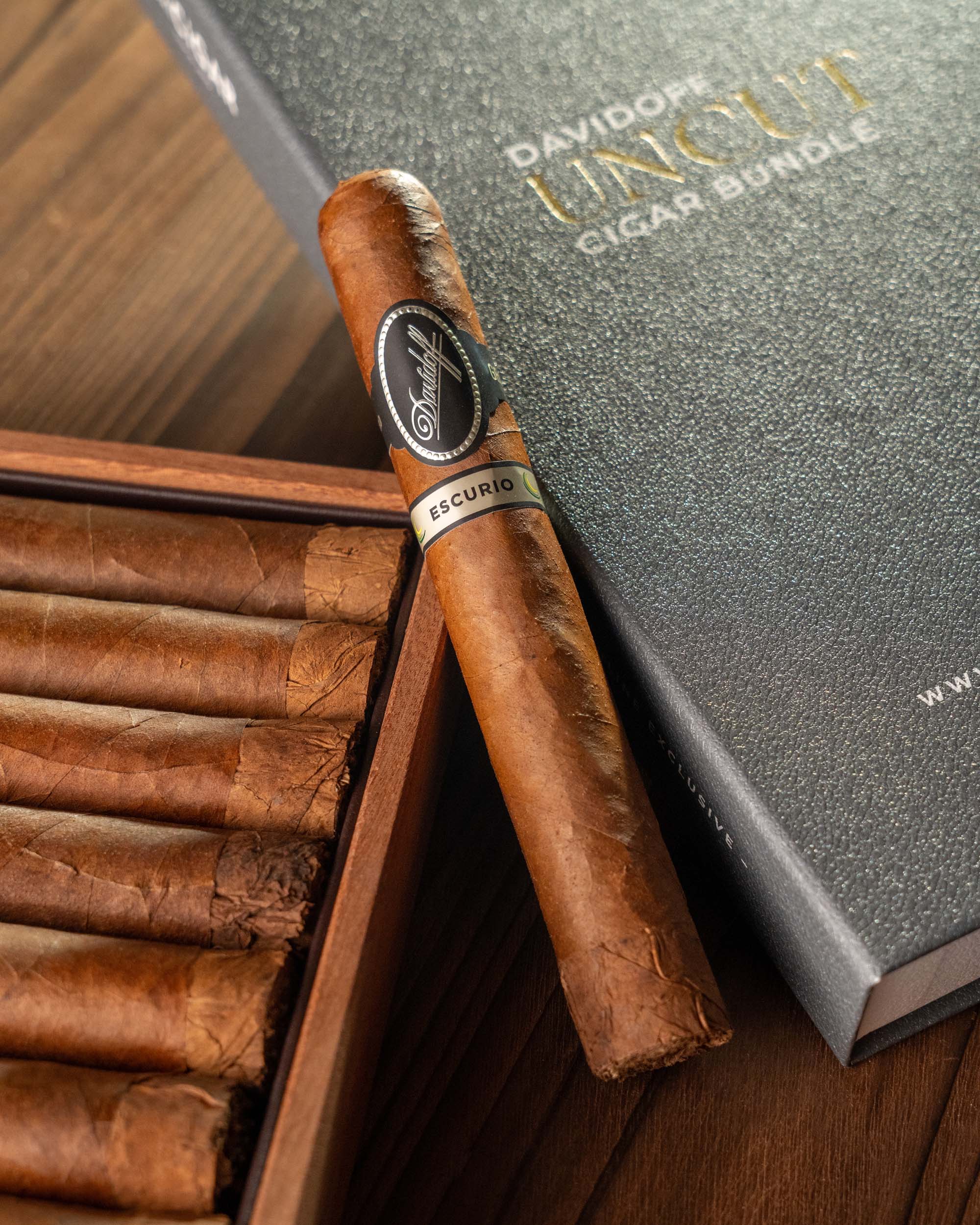 Davidoff Escurio Gran Toro Cigar Bundle (Uncut) - nextCIGAR