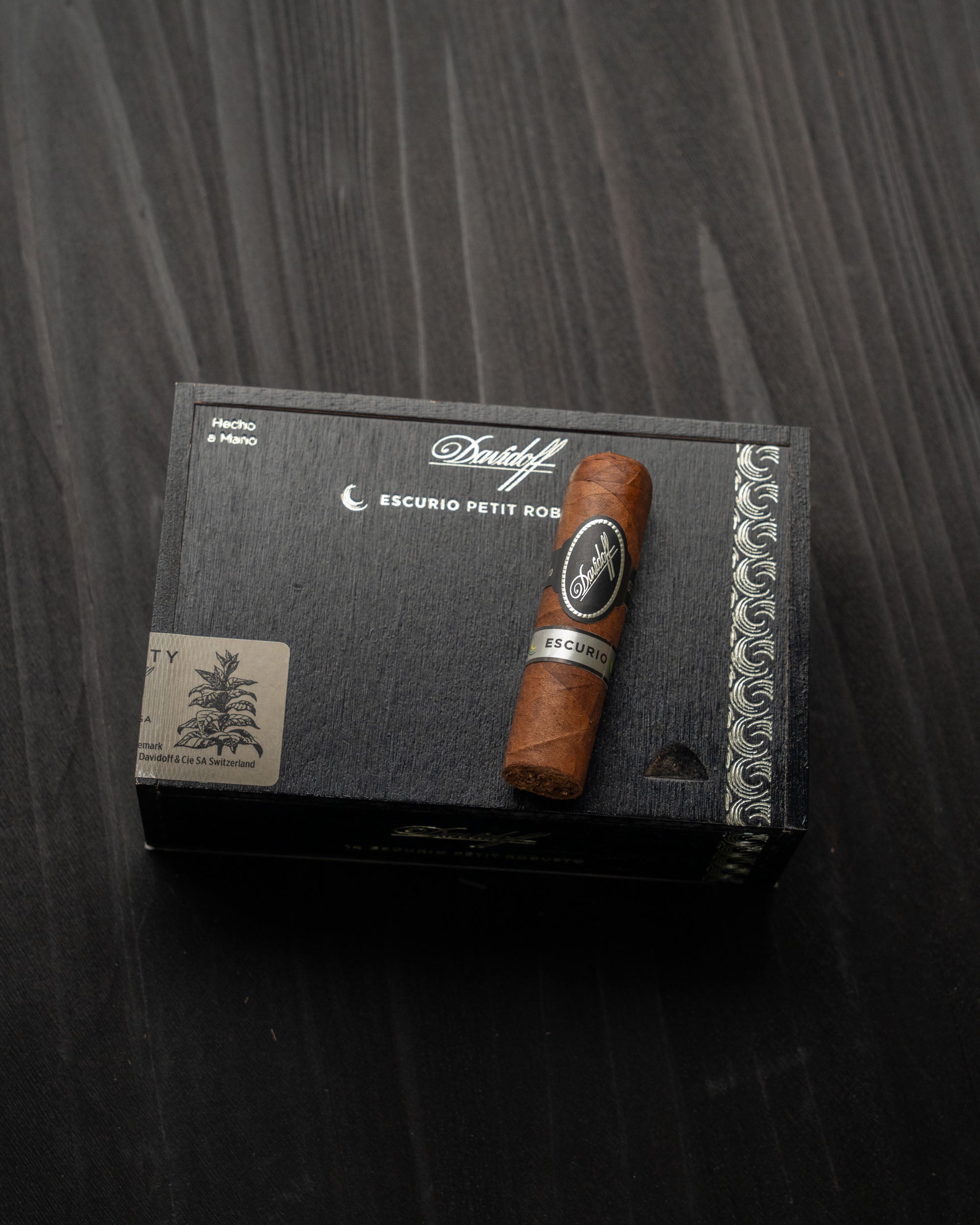 Davidoff Escurio Petit Robusto - nextCIGAR