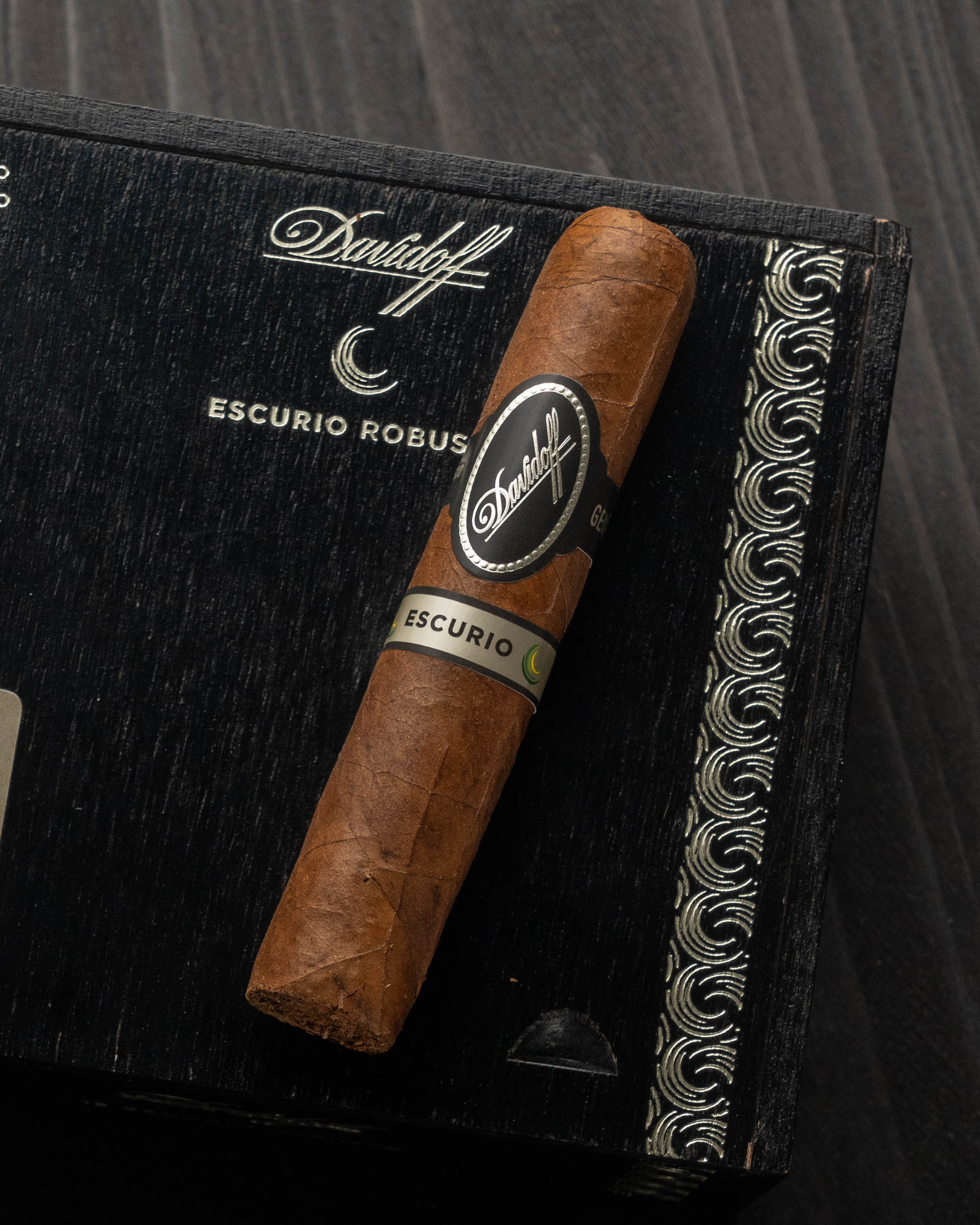 Davidoff Escurio Robusto - nextCIGAR