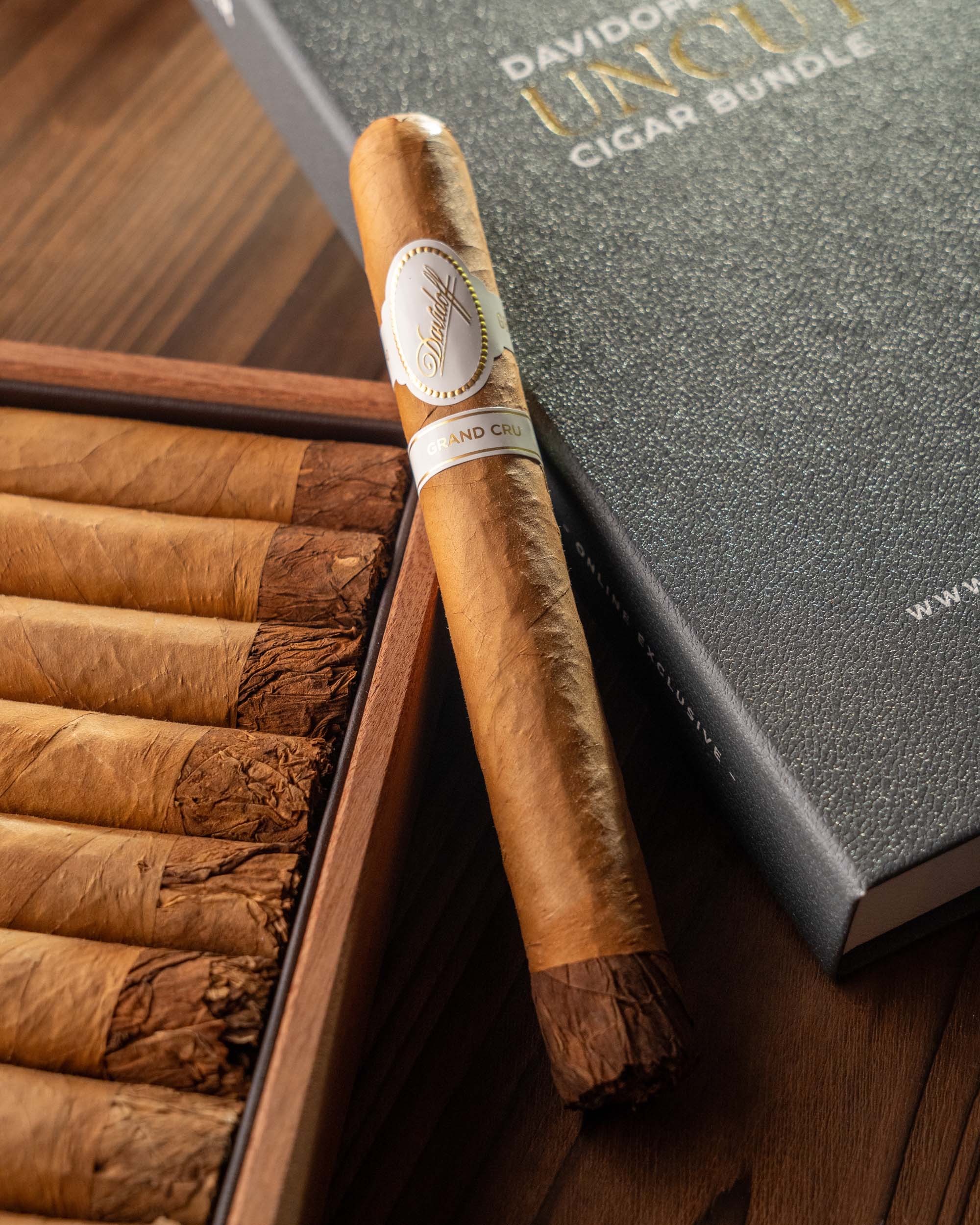Davidoff Grand Cru Toro Cigar Bundle (Uncut) - nextCIGAR