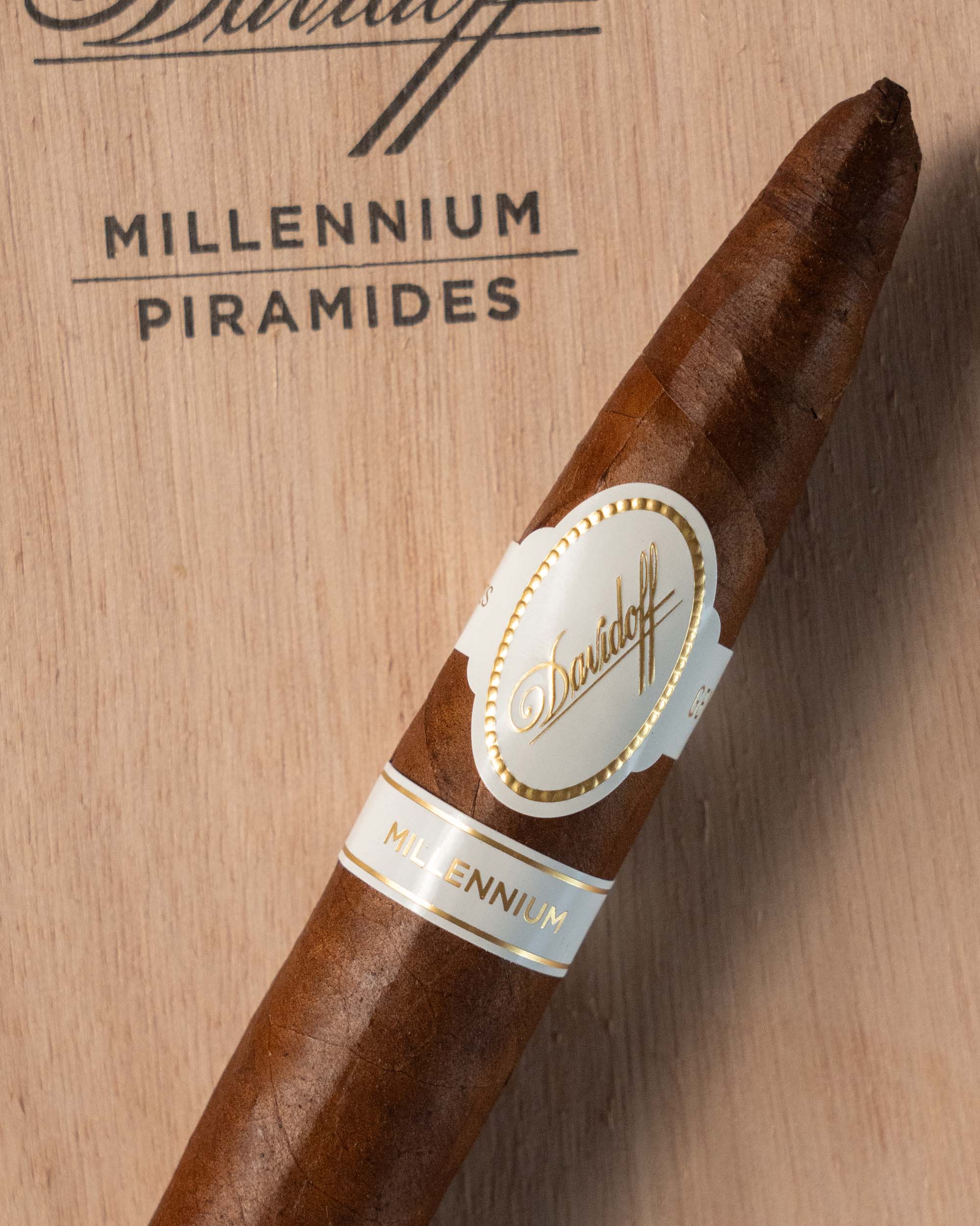 Davidoff Millennium Pirámides - nextCIGAR