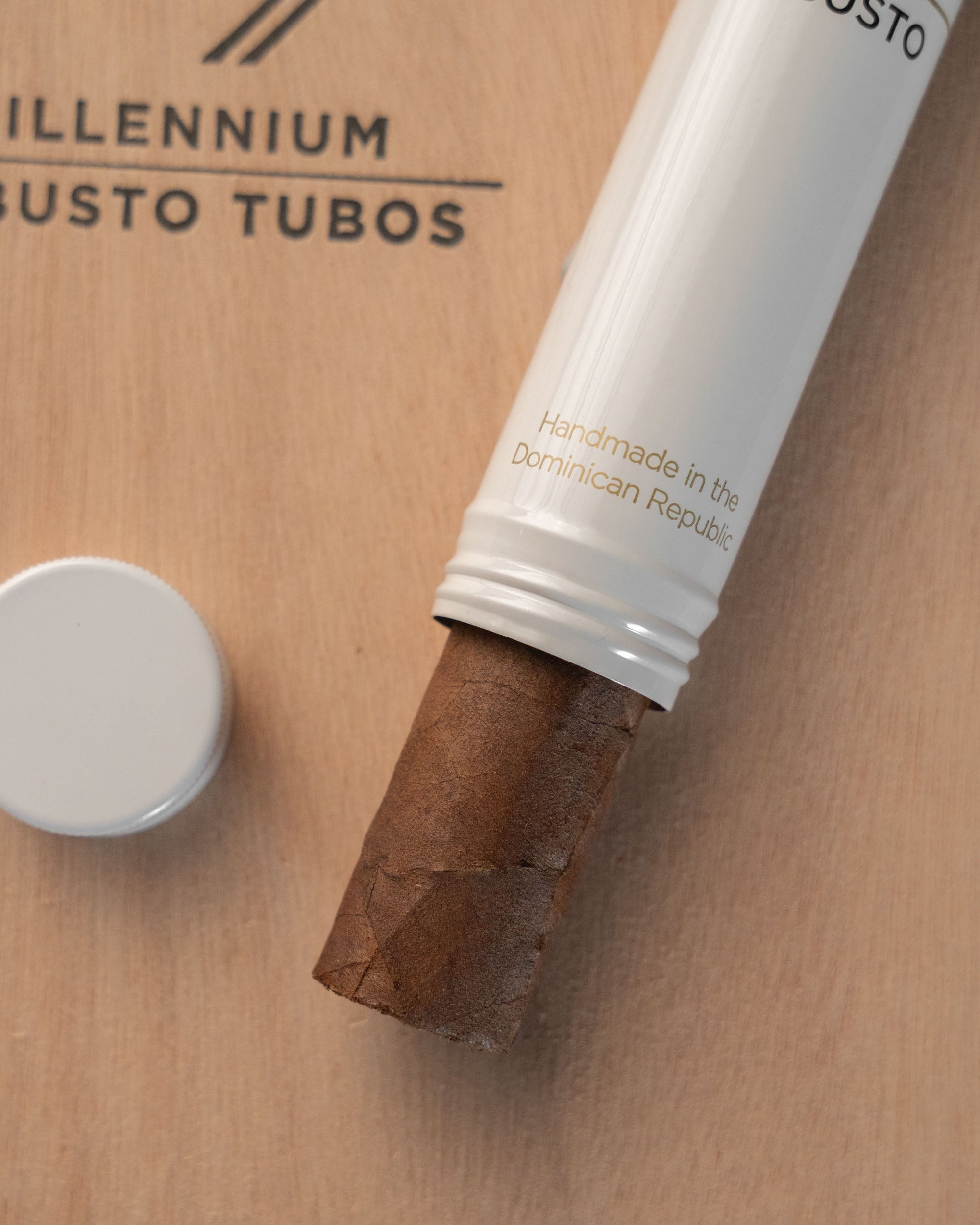 Davidoff Millennium Robusto Tubos - nextCIGAR