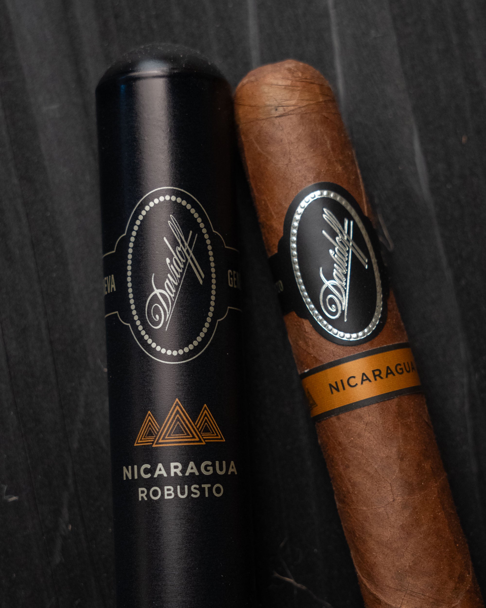 Davidoff Nicaragua Robusto (Tubos) - nextCIGAR