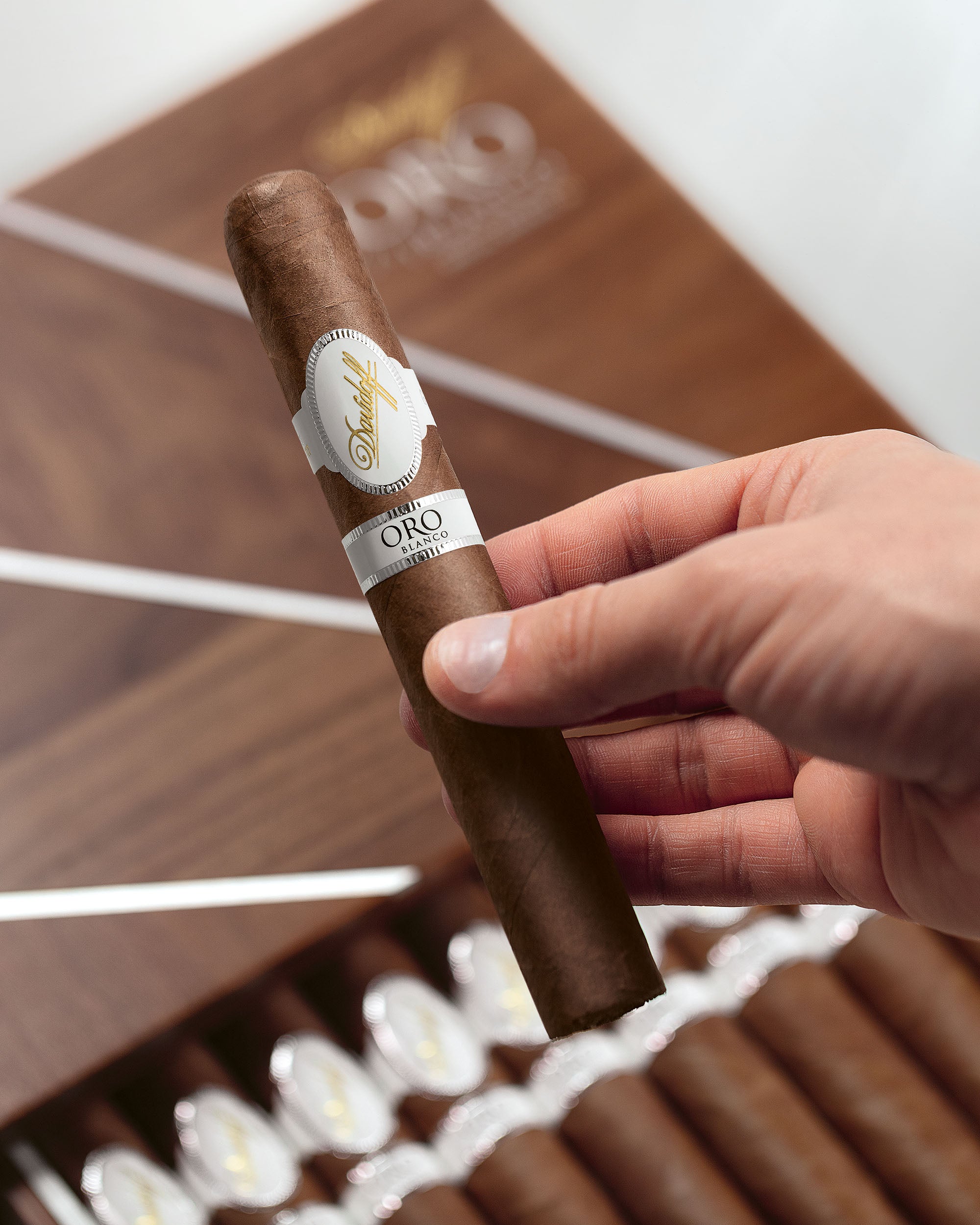 Davidoff Oro Blanco Special Reserve 111 Years - nextCIGAR