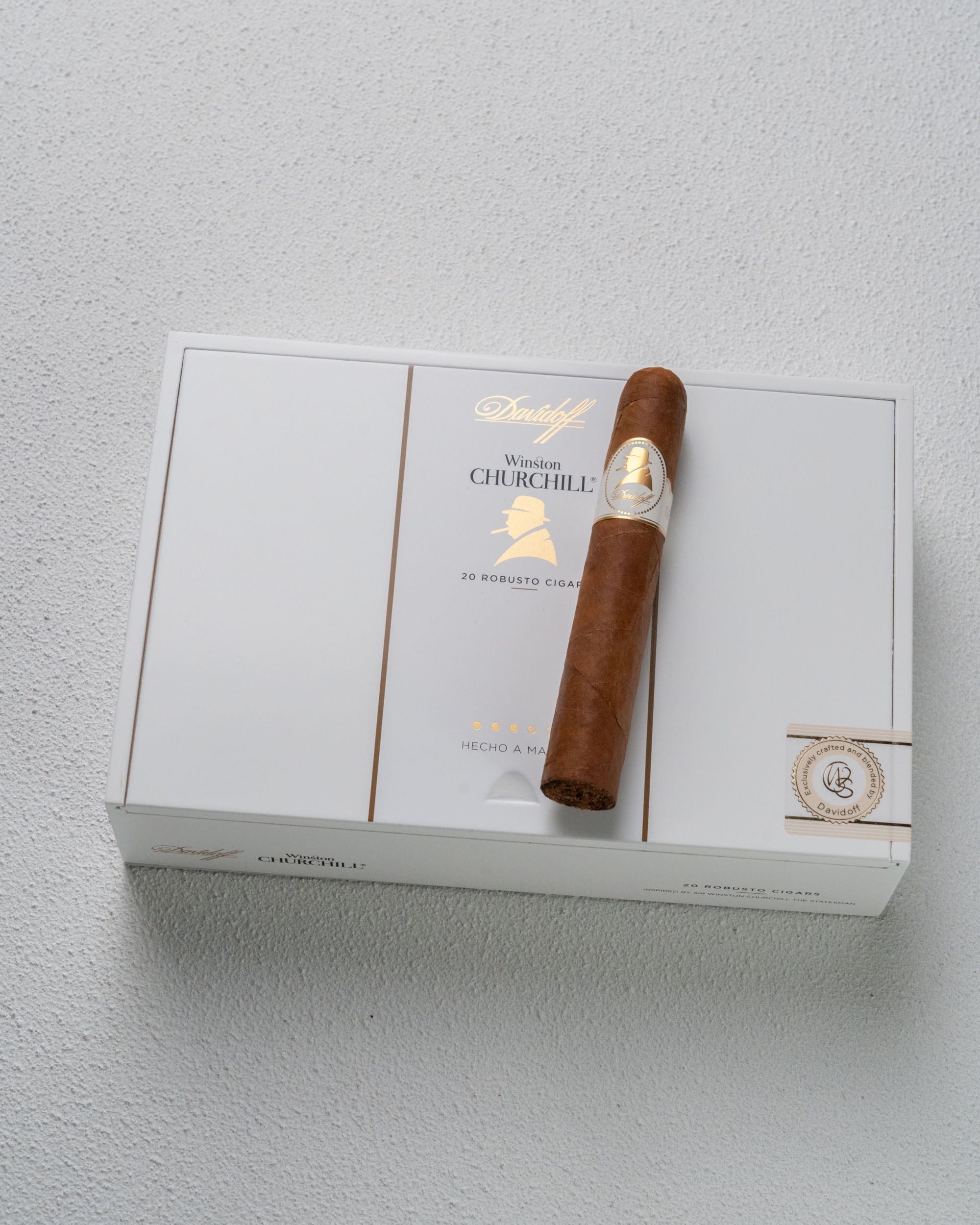 Davidoff Winston Churchill Robusto - nextCIGAR