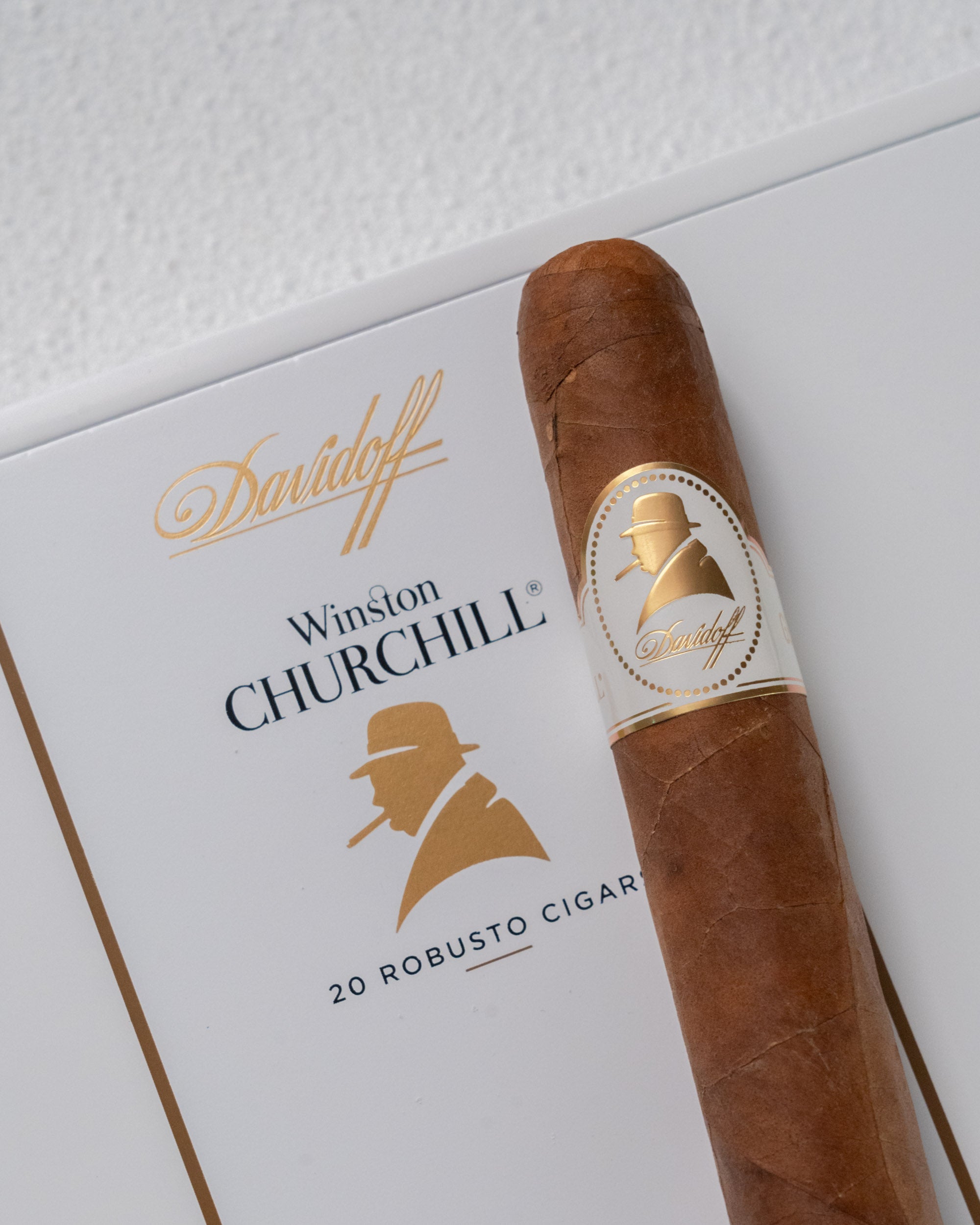 Davidoff Winston Churchill Robusto - nextCIGAR