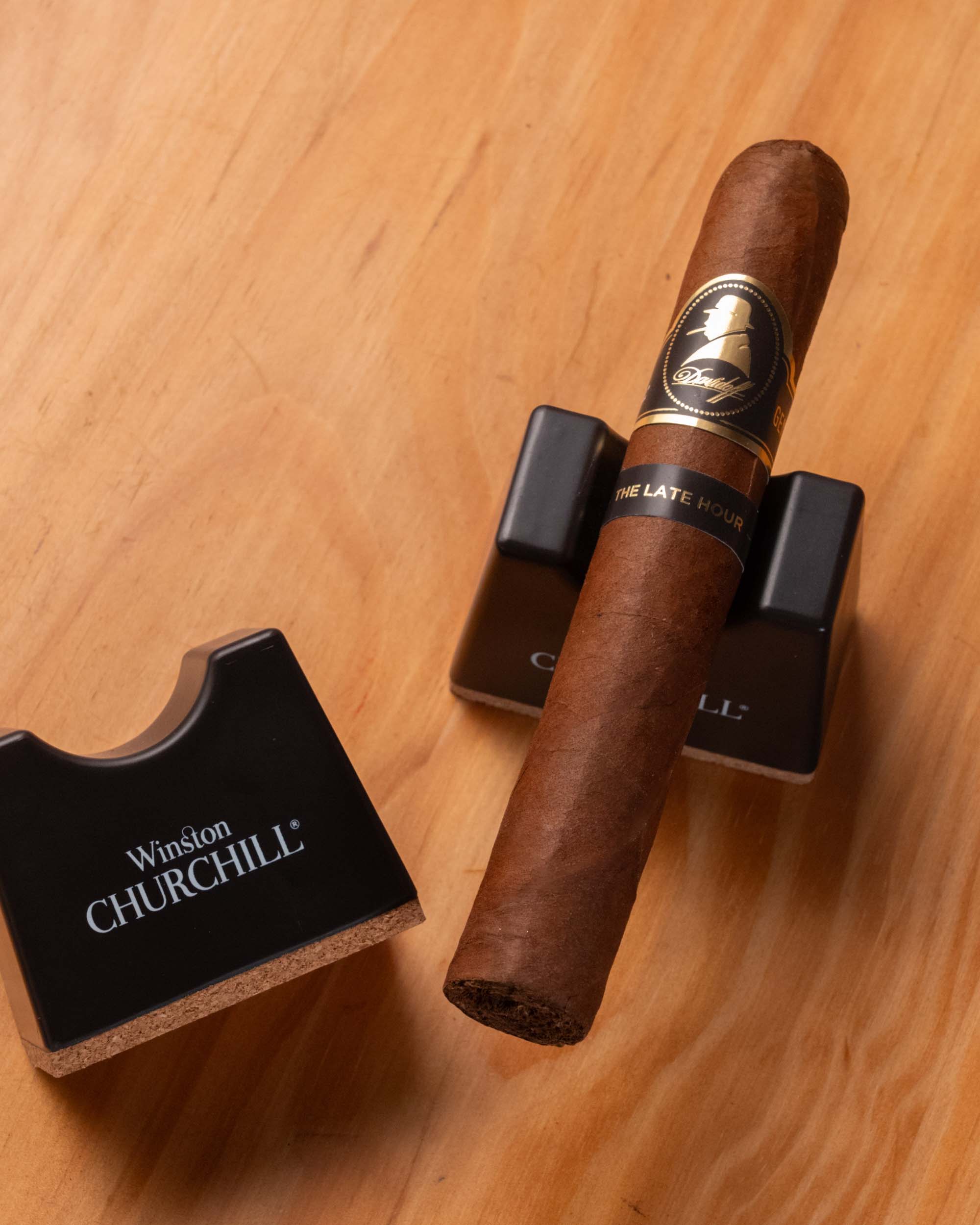 Davidoff Winston Churchill The Late Hour Toro - nextCIGAR