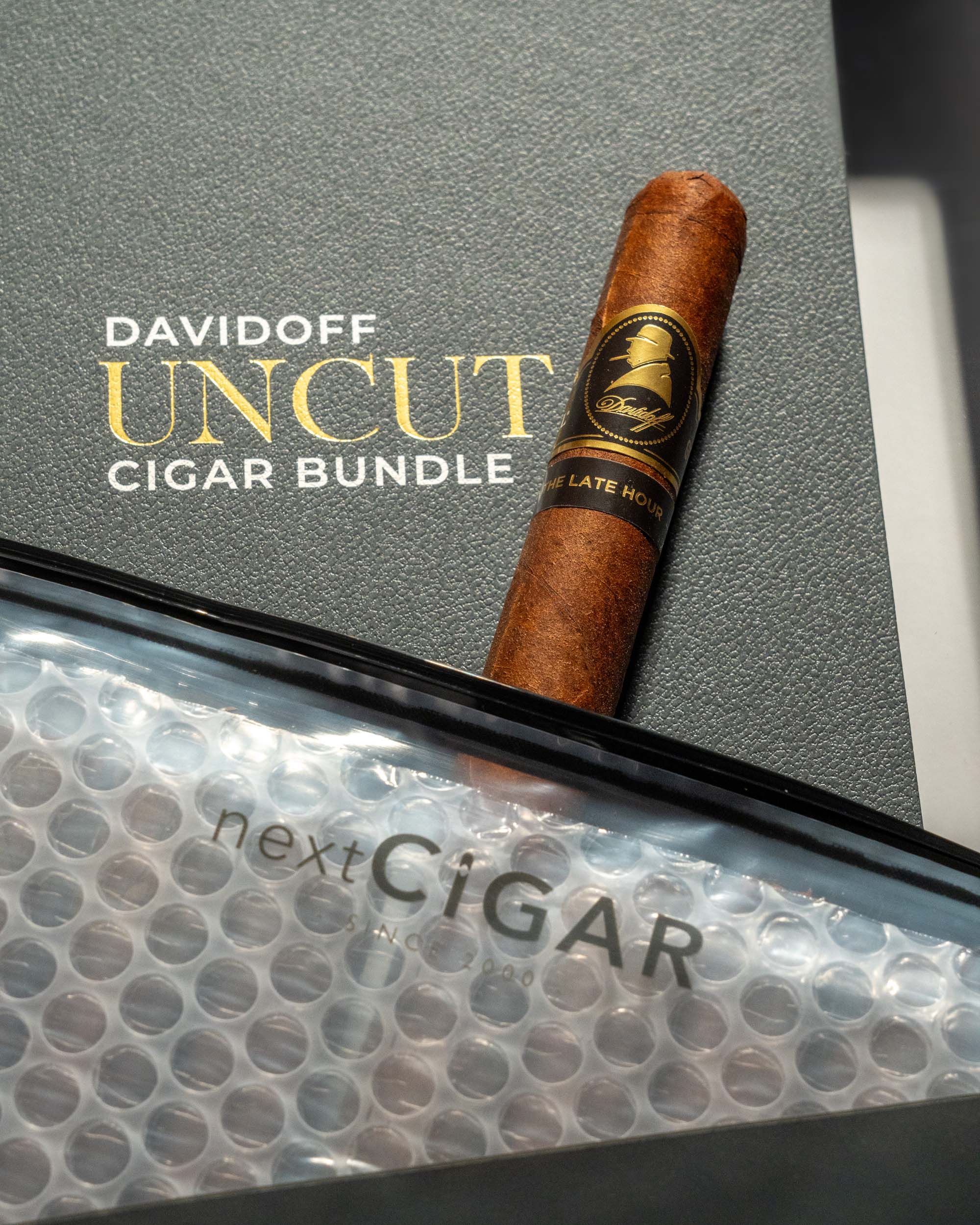 Davidoff Winston Churchill The Late Hour Toro Cigar Bundle (Uncut) - nextCIGAR