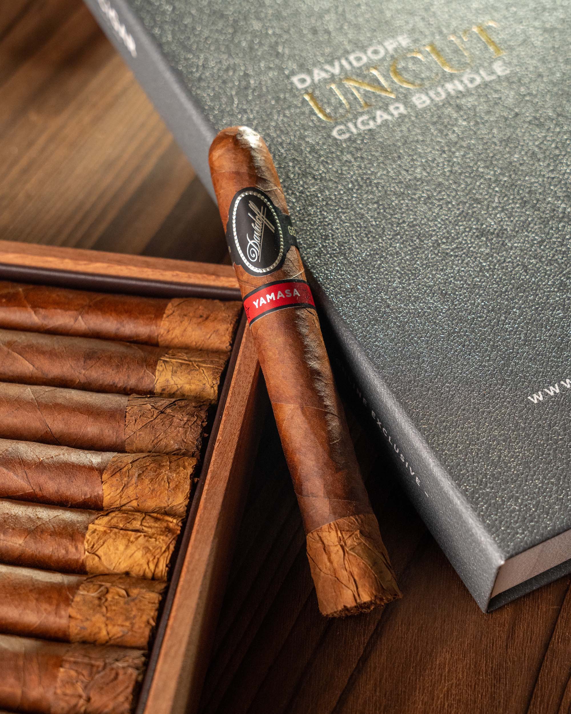 Davidoff Yamasá Robusto Extra Cigar Bundle (Uncut) - nextCIGAR