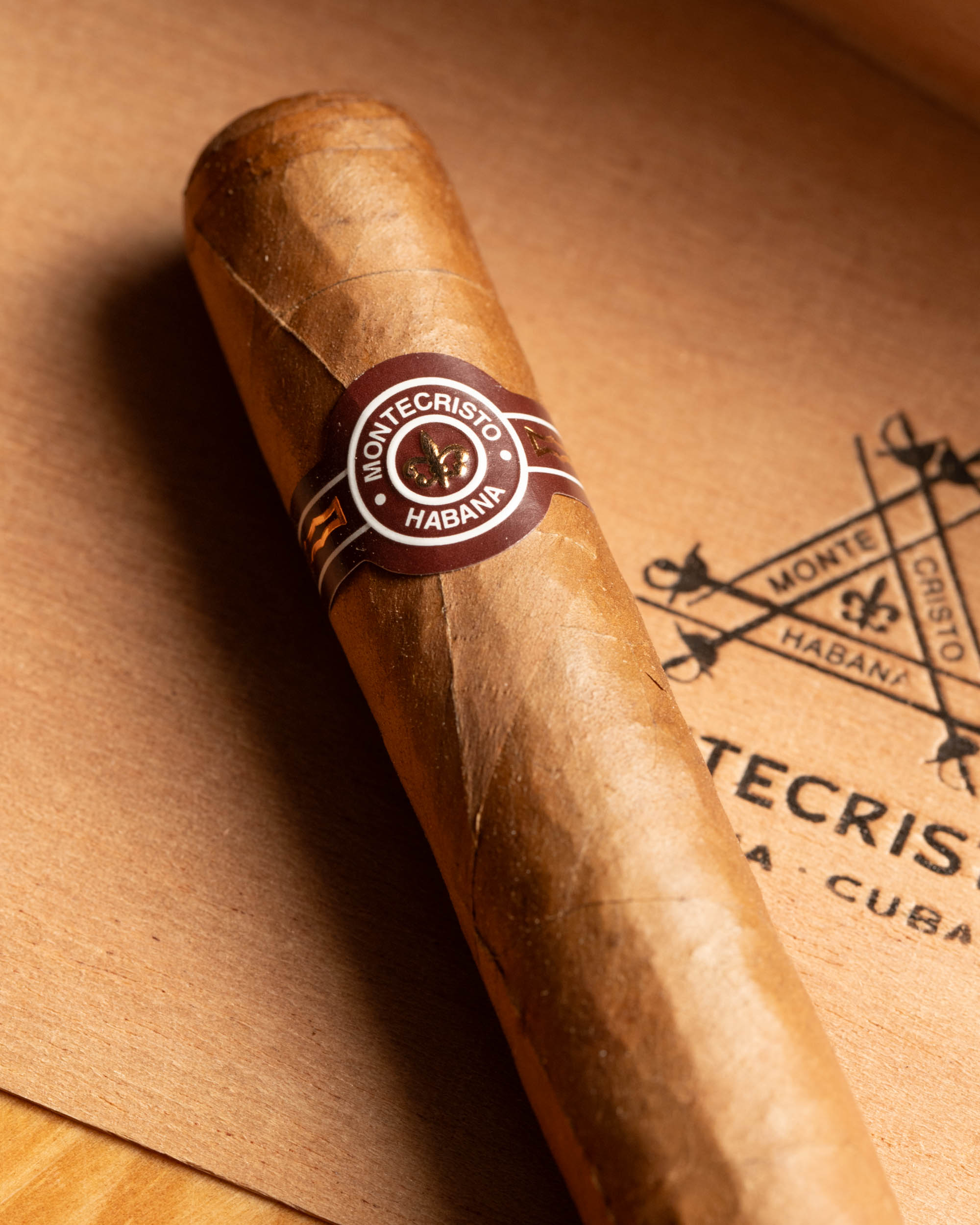 Montecristo Petit Edmundo - nextCIGAR