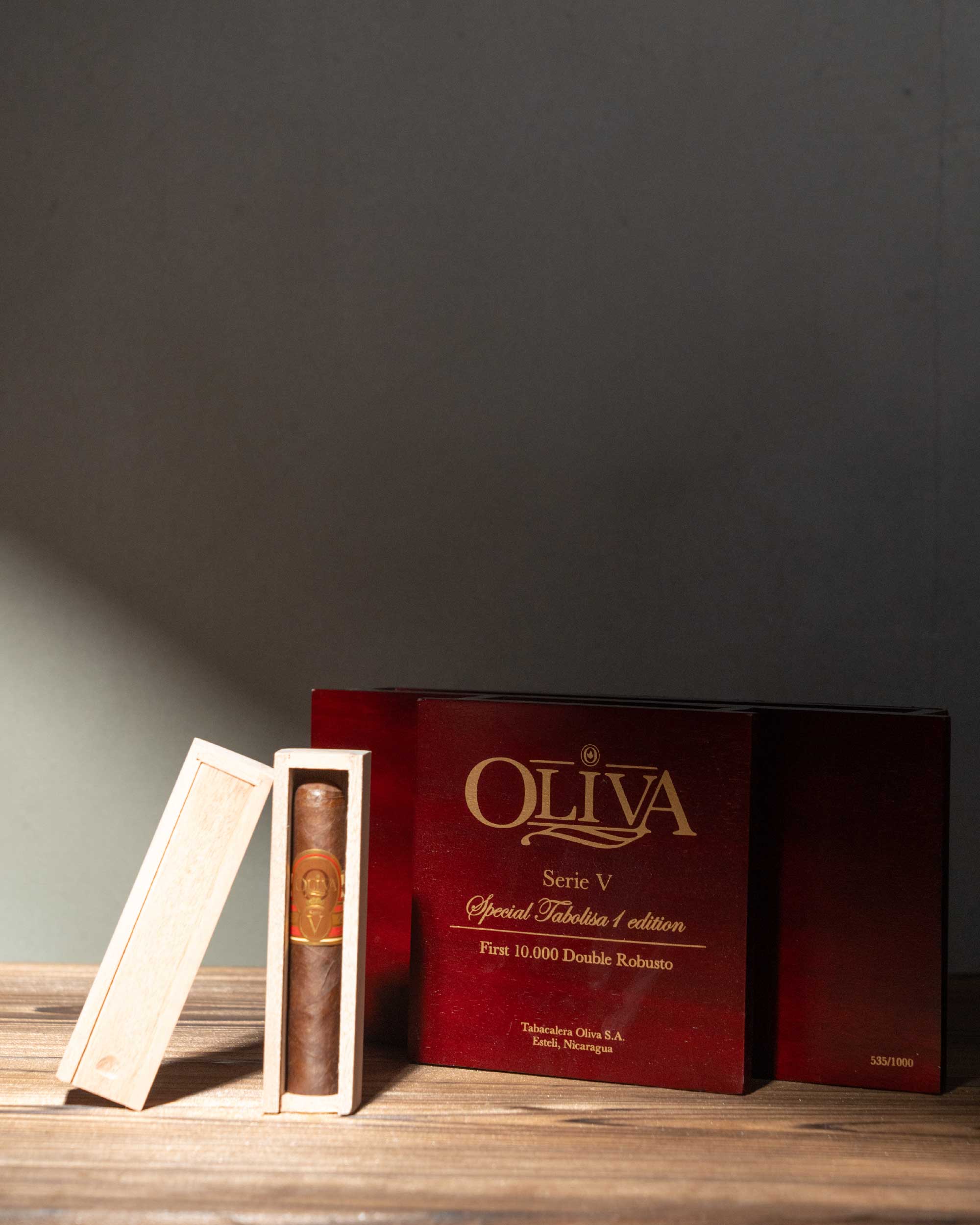 Oliva Serie V Special Tabolisa Uno Edition Double Robusto - nextCIGAR