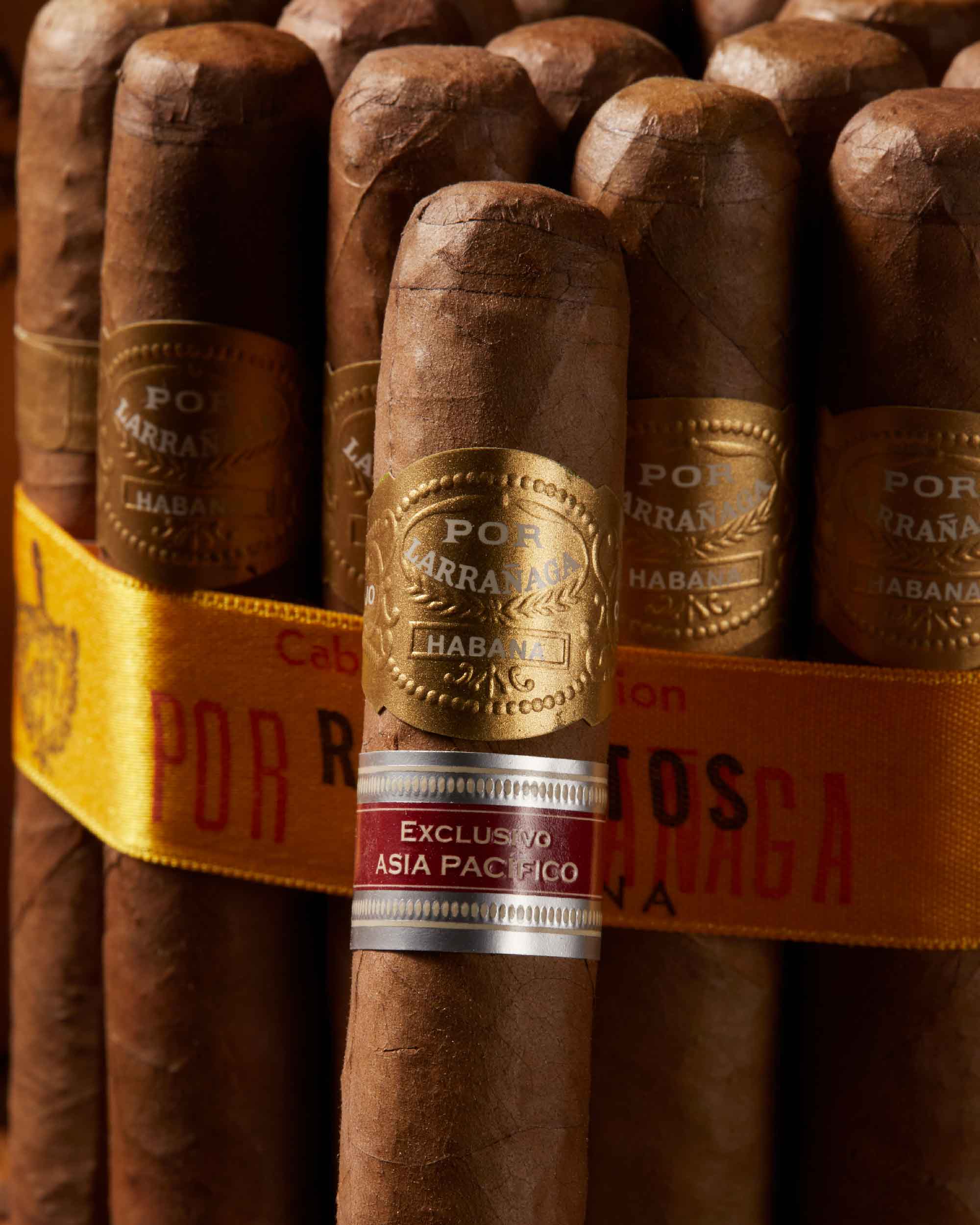 Por Larrañaga Robustos de Larranaga Edición Regional Asia Pacifico 2007