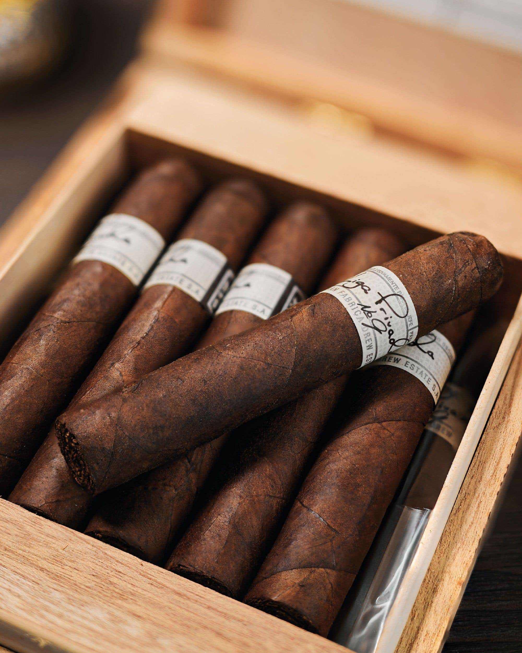 Drew Estate Liga Privada No. 9 Robusto