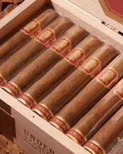 
                      
                        Load image into Gallery viewer, Drew Estate Liga Undercrown Sun Grown Robusto
                      
                    
