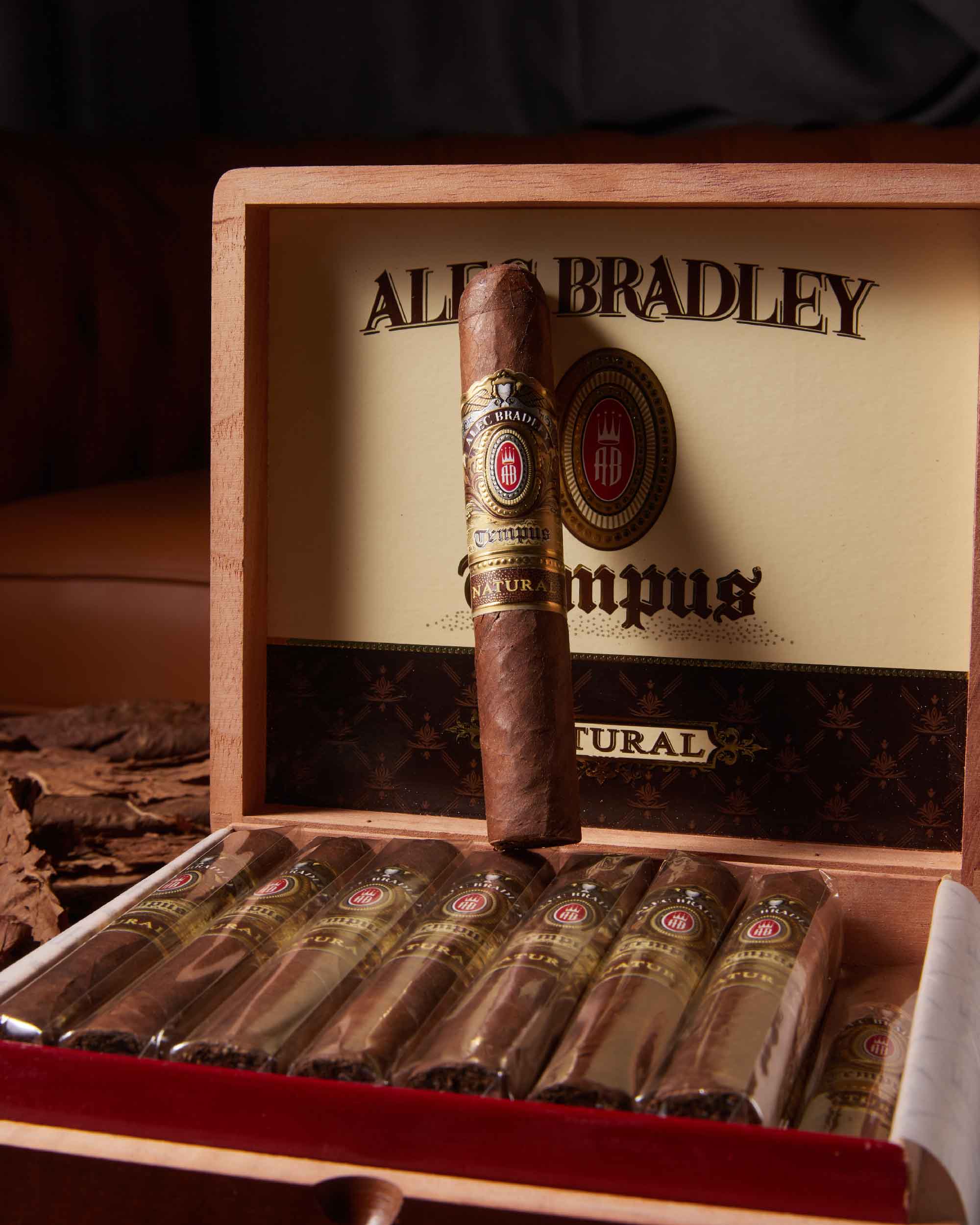 Alec Bradley Tempus Natural Robusto