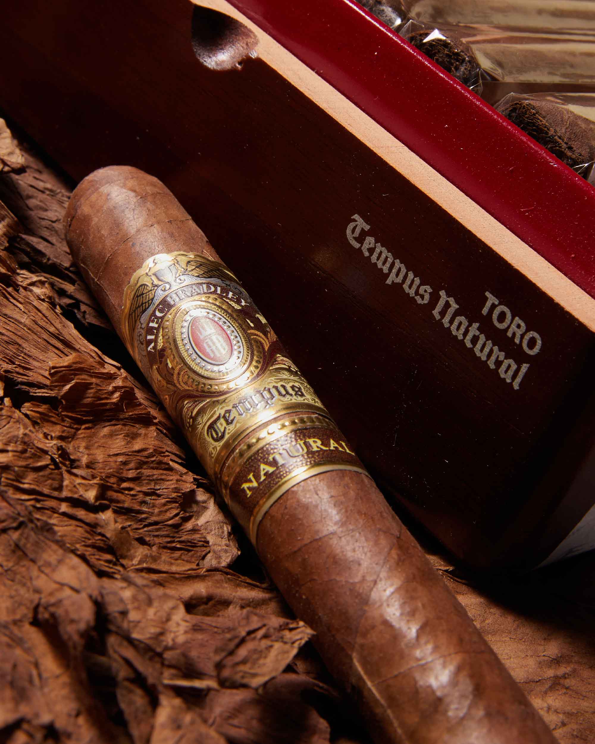 Alec Bradley Tempus Natural Toro