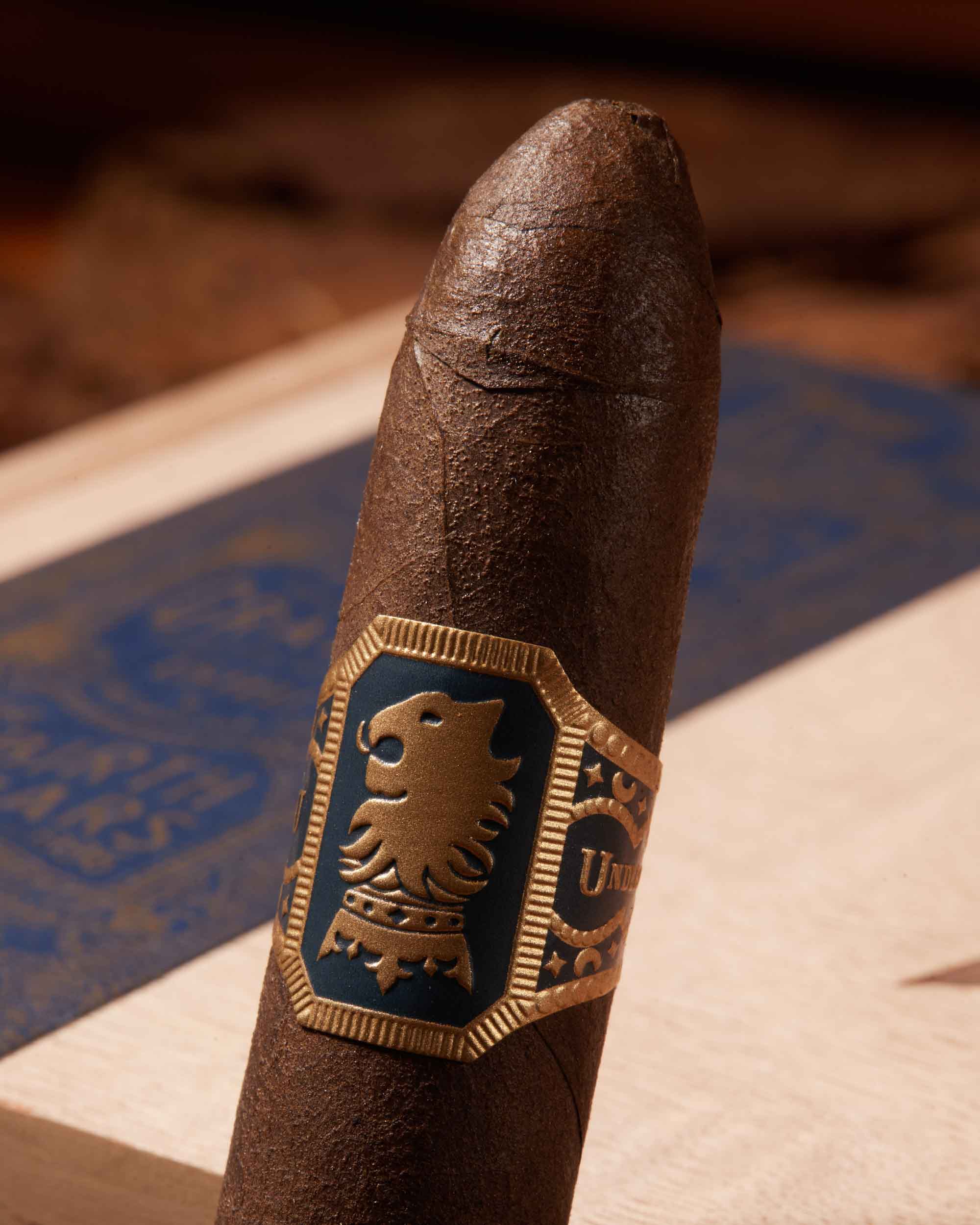 Drew Estate Liga Undercrown Maduro Belicoso