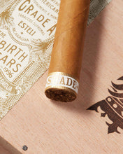 
                      
                        Load image into Gallery viewer, Drew Estate Undercrown Shade Belicoso
                      
                    