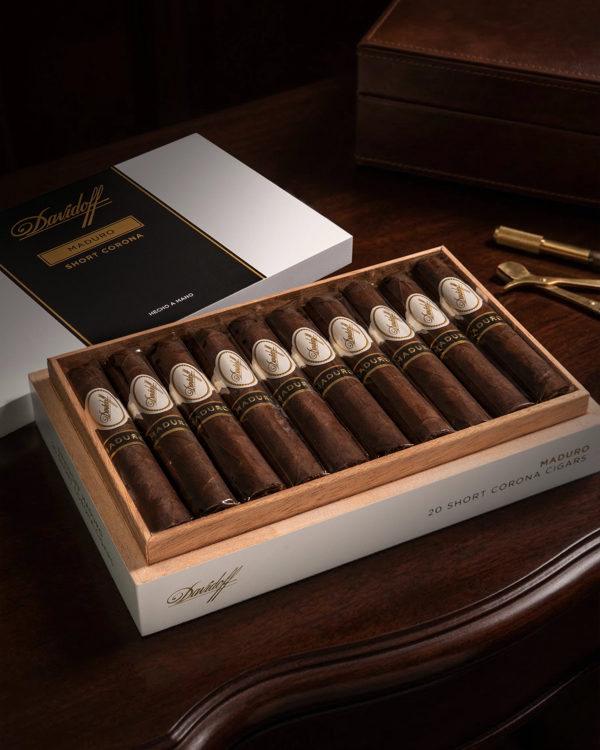 ダビドフ マデューロ ショート・コロナ - 豊潤で力強い味わい | nextCIGAR