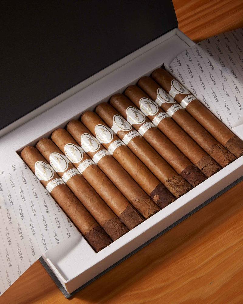 Davidoff Grand Cru Robusto Cigar Bundle (Uncut)