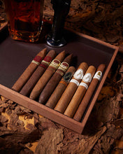 
                      
                        Load image into Gallery viewer, Padrón x Davidoff Classic Legends Bundle
                      
                    