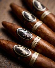 
                      
                        Load image into Gallery viewer, Davidoff Discovery Line Bundle - nextCIGAR
                      
                    