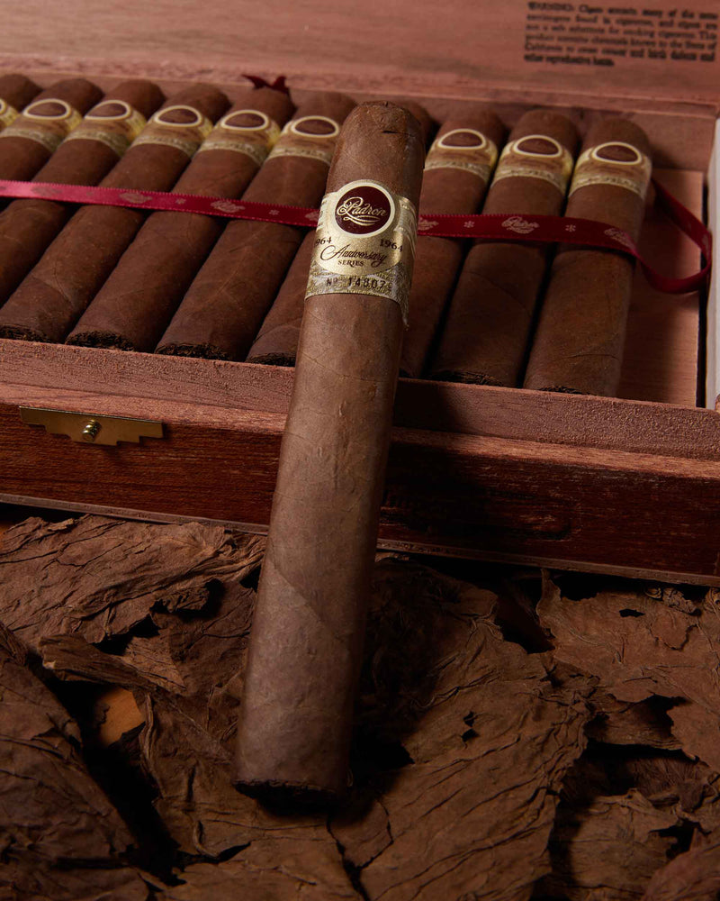 Padrón 1964 Anniversary Imperial Natural