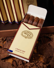 
                      
                        Load image into Gallery viewer, Padrón 2000 Natural (5 x 4 Cigars)
                      
                    