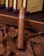 
                      
                        將圖片載入圖庫檢視器 Padrón 2000 Natural (5 x 4 Cigars)
                      
                    