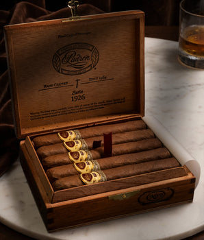 Padrón 1926 Serie No. 9 Natural