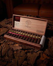 
                      
                        Load image into Gallery viewer, Padrón 1964 Anniversary Hermoso Maduro
                      
                    