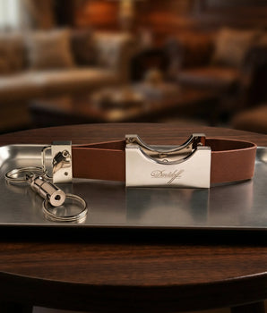 Davidoff «The Difference» Cigar Stand Keychain
