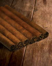 
                      
                        將圖片載入圖庫檢視器 Cohiba Club White
                      
                    
