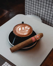 
                      
                        將圖片載入圖庫檢視器 H. Upmann Magnum 46
                      
                    