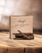 
                      
                        Load image into Gallery viewer, Davidoff Mini Cigarillos GOLD
                      
                    