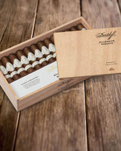 
                      
                        Load image into Gallery viewer, Davidoff Millennium Robusto
                      
                    