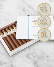 
                      
                        Load image into Gallery viewer, Davidoff Winston Churchill Toro
                      
                    
