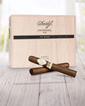 
                      
                        Load image into Gallery viewer, Davidoff 702 Series Aniversario No. 3
                      
                    